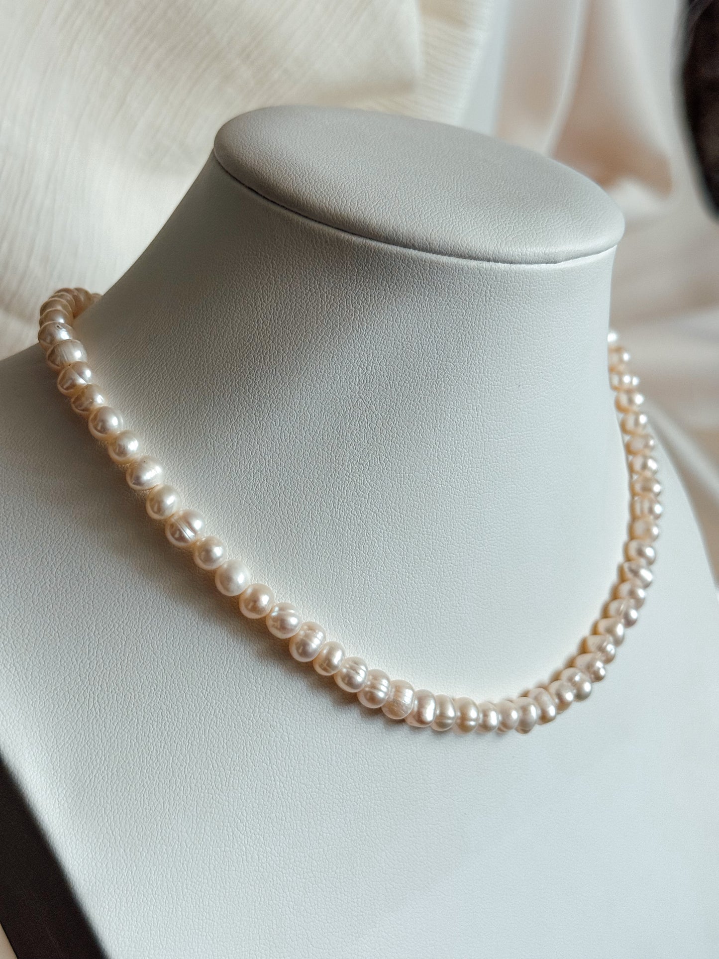 Pearlina Necklace