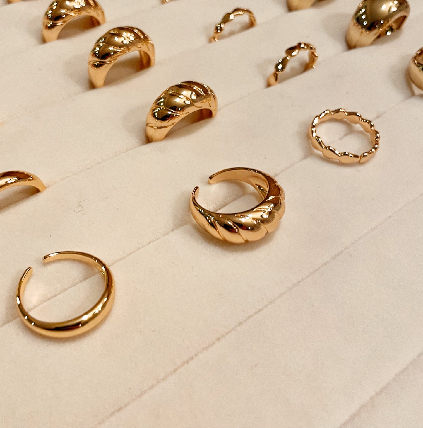 Bella Croissant Ring