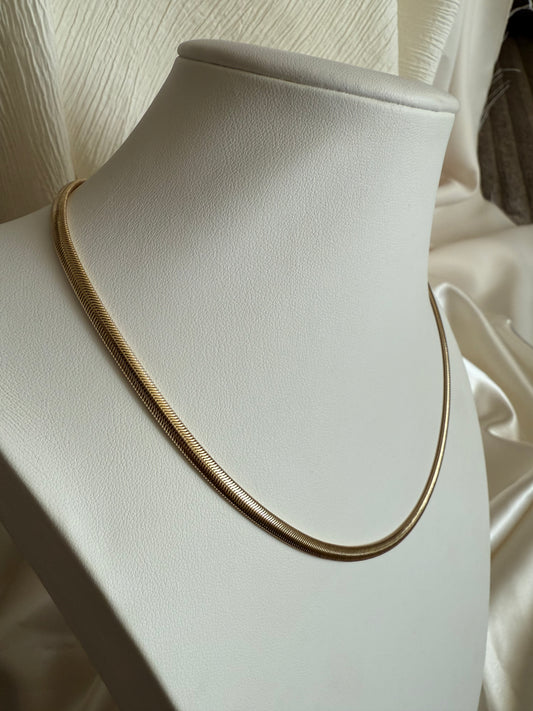 Lilia Necklace